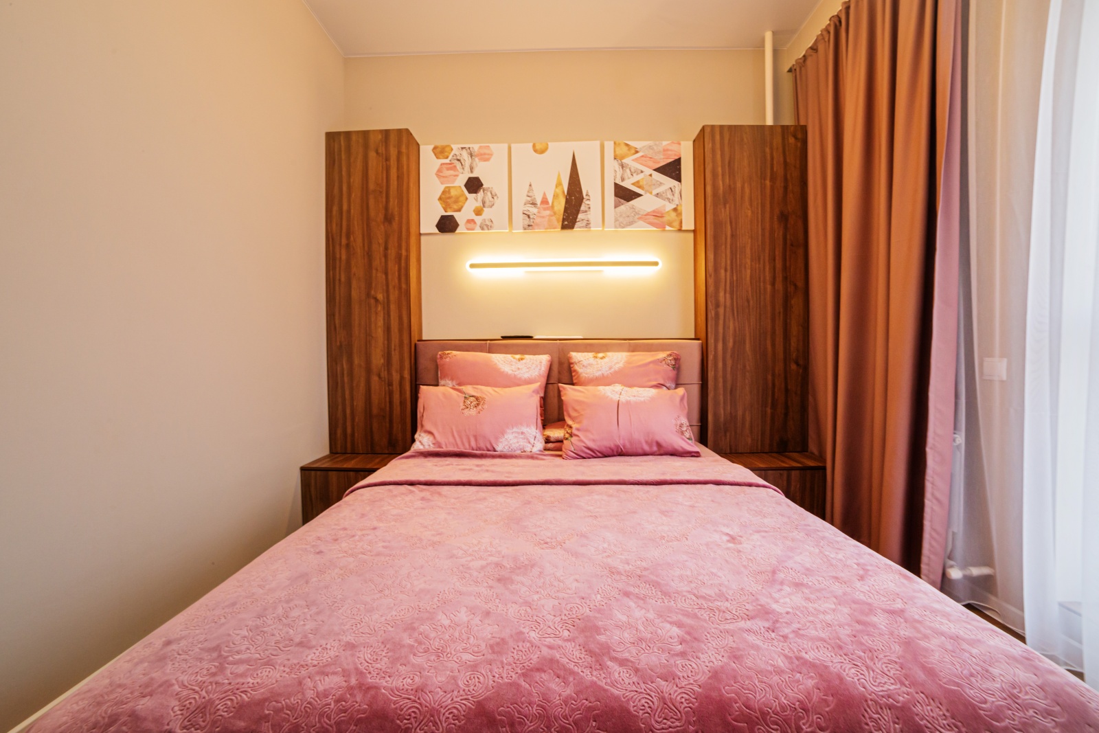 Chernomorsky-2 Bedrooms Luxury Suite