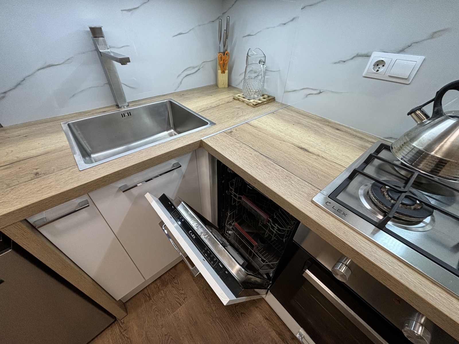 Chernomorsky-2 Bedrooms Luxury Suite